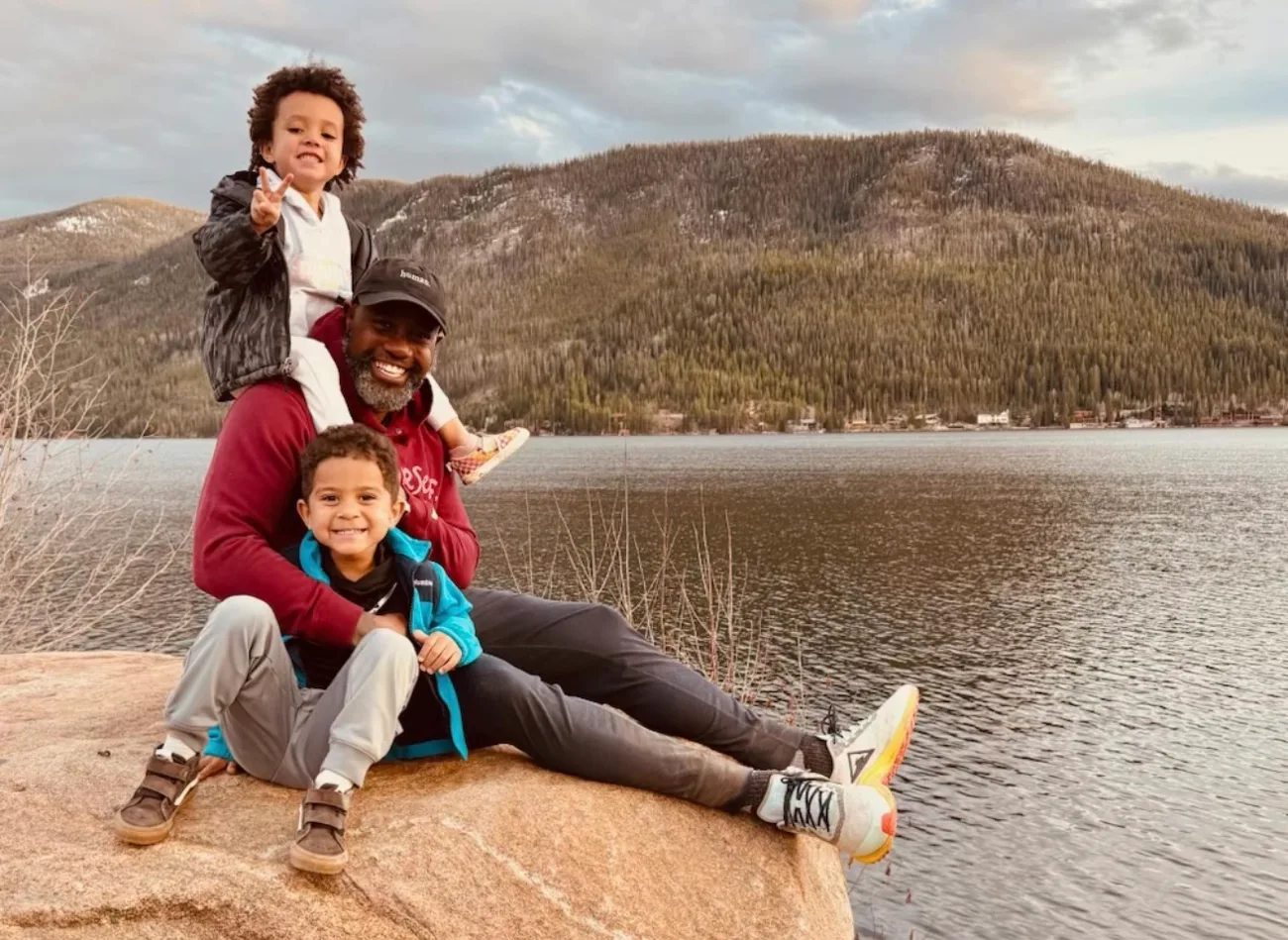 Hugo Maynard with his sons in the mountains